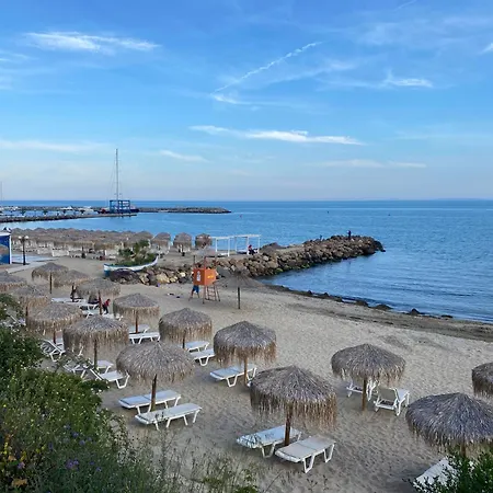 Luxury Seaside With Seaview Apartmán